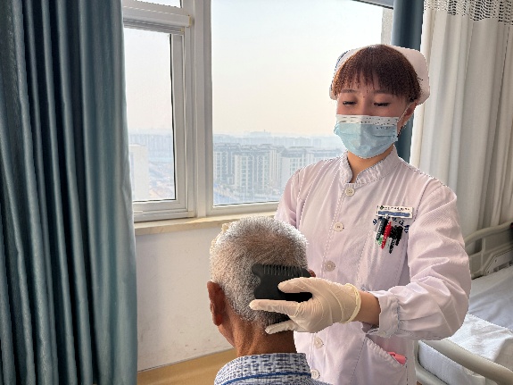 C:/Users/Administrator/Desktop/头部刮痧.jpg头部刮痧